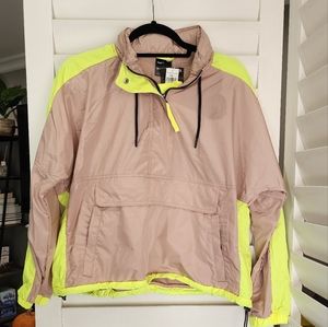 NWT Gap windbreaker size M petite